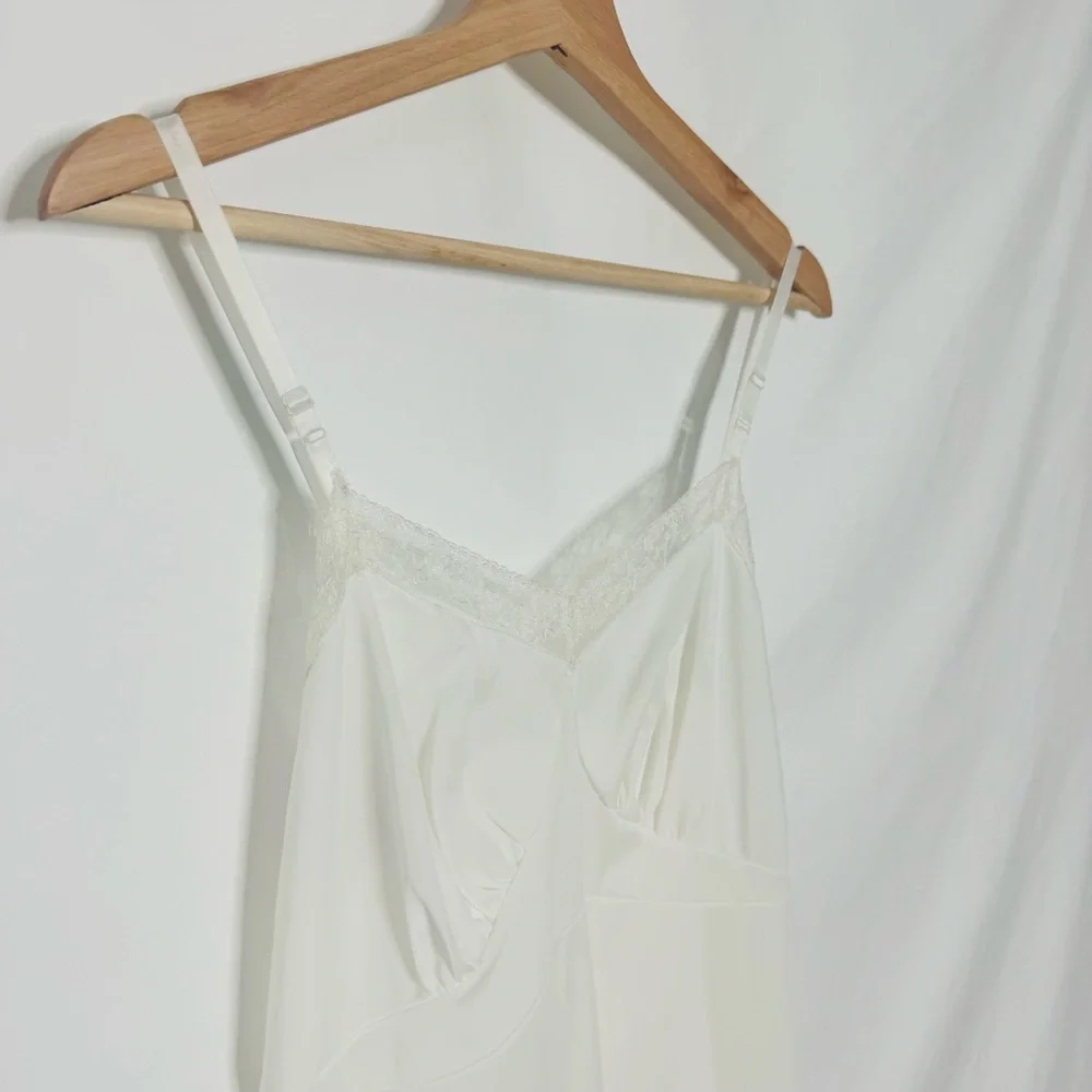 Vintage 70s Mojud White Lace Trim Nylon Slip Dress - Picture 2 of 13